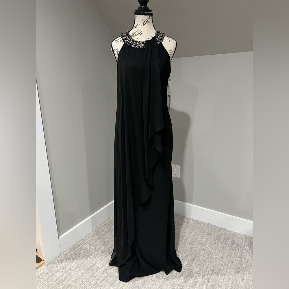 NWT Vince Camuto Black Jeweled Neckline With Sheer Overlay Dress Size 6.